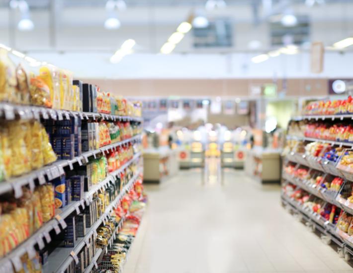 Rayon de pâtes dans un supermarché