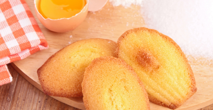 La madeleine est un biscuit traditionnel de la ville de Commercy, en région Grand-Est.